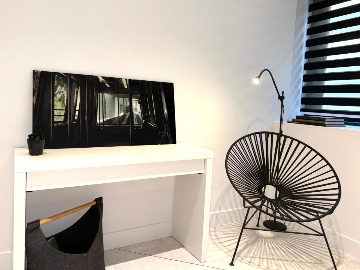 Stylish Central Superior Bedroom In Kolonaki Athens Exterior photo