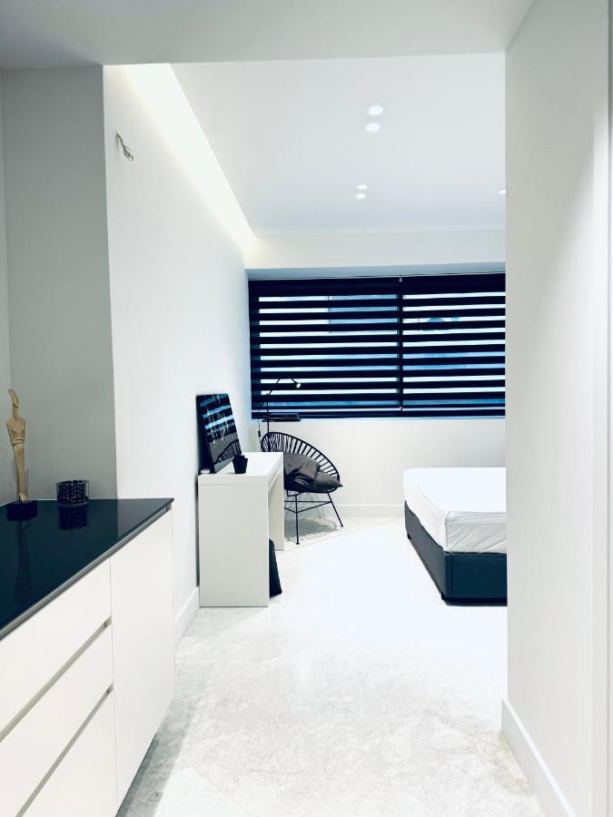Stylish Central Superior Bedroom In Kolonaki Athens Exterior photo